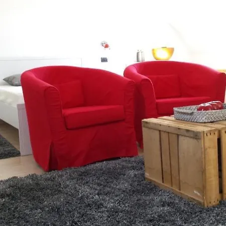 Villa & Paris Happy For 10 Persons With Private Garden & Terrace 4 Bedrooms, 3 Bathrooms Fiber Wifi Netflix & Free Parking