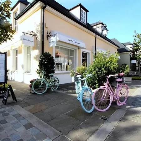 别墅 & Paris Happy For 10 Persons With Private Garden & Terrace 4 Bedrooms, 3 Bathrooms Fiber Wifi Netflix & Free Parking