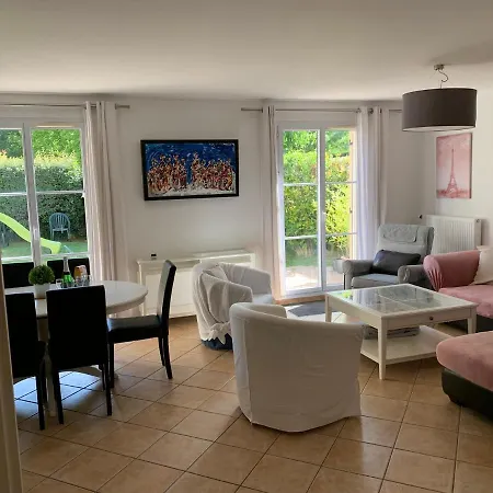 & Paris Happy For 10 Persons With Private Garden & Terrace 4 Bedrooms, 3 Bathrooms Fiber Wifi Netflix & Free Parking