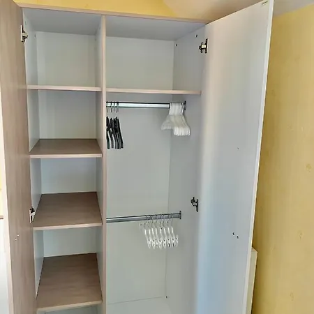 & Paris Happy For 10 Persons With Private Garden & Terrace 4 Bedrooms, 3 Bathrooms Fiber Wifi Netflix & Free Parking * Bailly-Romainvilliers