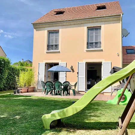 别墅 & Paris Happy For 10 Persons With Private Garden & Terrace 4 Bedrooms, 3 Bathrooms Fiber Wifi Netflix & Free Parking